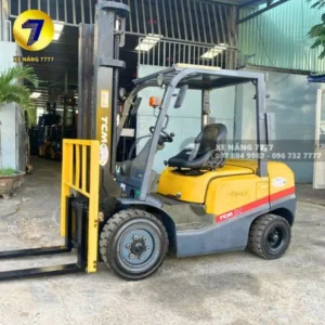 Xe nâng dầu TCM FD30T3