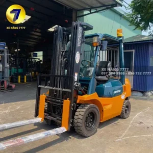 Xe Nâng Dầu TOYOTA 02-7FDL20