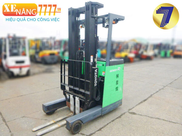 Xe nâng điện đứng lái TOYOTA 7FBR15
