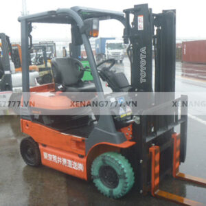 Xe nâng điện ngồi lái TOYOTA 7FB15