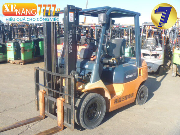 Xe nâng xăng gas TOYOTA 7FG20
