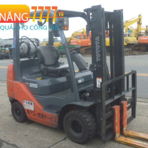Xe nâng xăng TOYOTA 02-8FGK25
