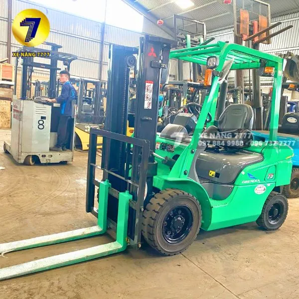 Xe Nâng Dầu 2,5 Tấn - MITSUBISHI FD25