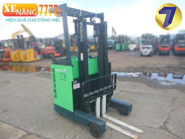 Xe nâng điện đứng lái TOYOTA 7FBR10