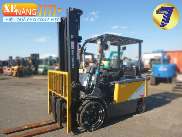 xe nâng điện ngồi lái tcm fb358s 2021