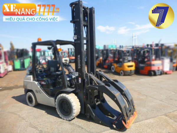 Xe nâng xăng gas TOYOTA 02-8FGJ35