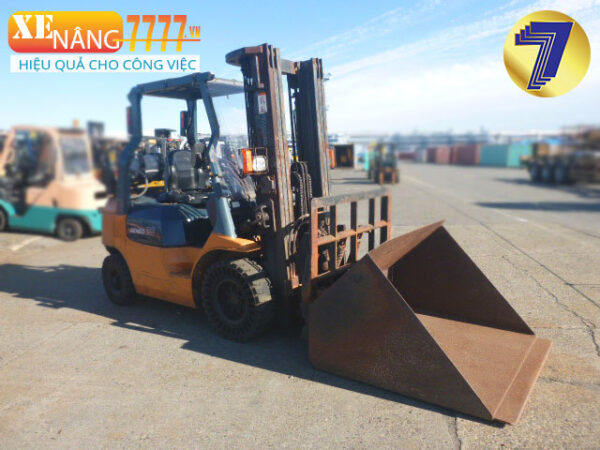 Xe nâng xăng gas TOYOTA 42-7FG20