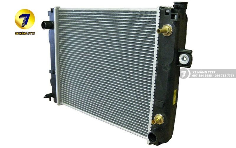 Két nước xe nâng