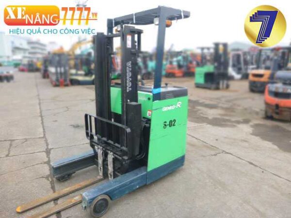 Xe nâng điện đứng lái TOYOTA 7FBR15