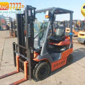 xe nâng điền ngồi lái toyota 7fb15 2021