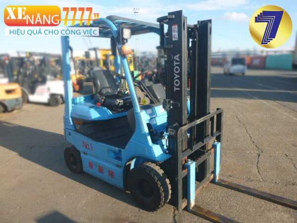 Xe nâng điện ngồi lái TOYOTA 7FB15