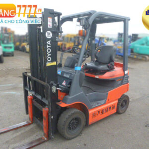 Xe nâng điện lái TOYOTA 7FB15