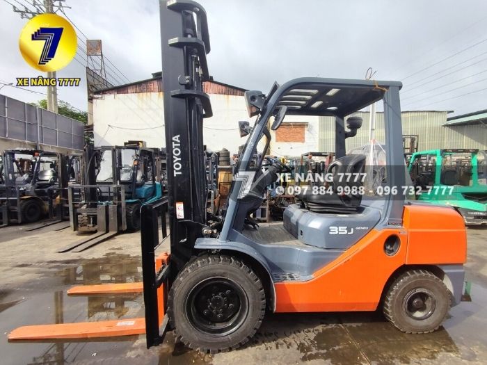 Xe nâng dầu TOYOTA 52-8FDJ35