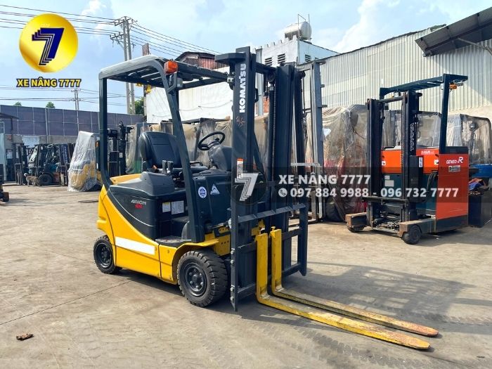 Xe điện ngồi lái KOMATSU FB14-12
