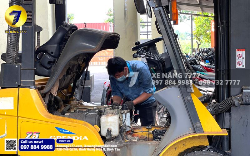Luôn bảo dưỡng – bảo trì xe nâng đúng với thời gian mà nhà sản xuất khuyến cáo