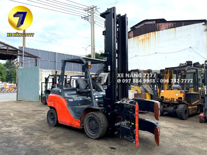 Xe Nâng Dầu TOYOTA 8FD35