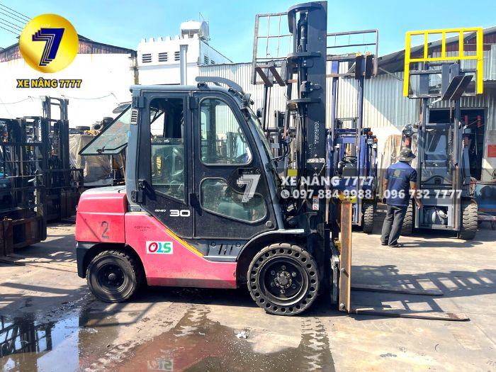Xe Nâng Dầu TOYOTA 52-8FD30