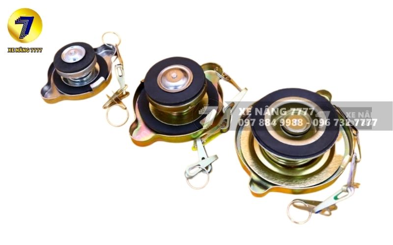 Nắp két nước xe nâng