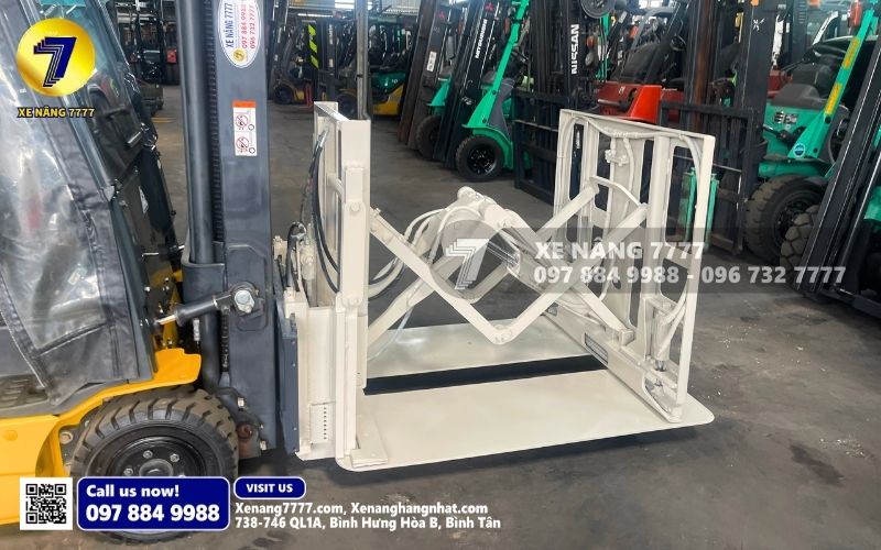 Phụ kiện nâng có trọng lượng và kích thước khác biệt so với càng nâng tiêu chuẩn