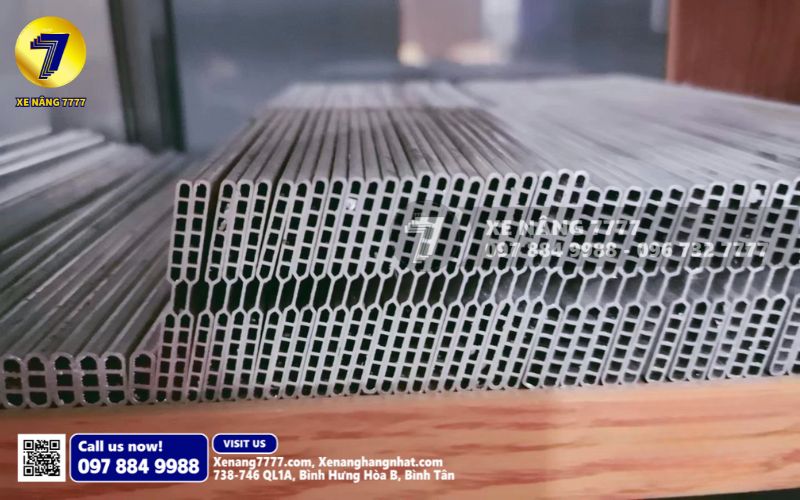 Lá nhôm mỏng cấu tạo két nước xe nâng