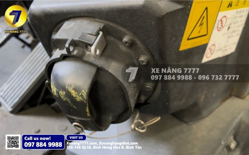 Ổ cắm sạc trên xe