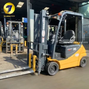 Xe nâng điện ngồi lái 2 tấn KOMATSU FB20A-12