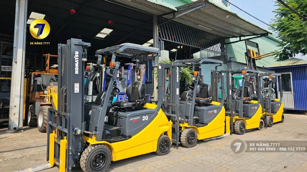 Xe nâng điện ngồi lái Nhật Bản - Xe nâng 7777