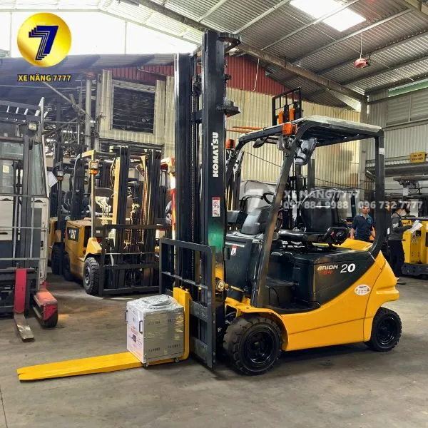 Xe Nâng Điện Ngồi Lái 2 Tấn KOMATSU FB20A-12