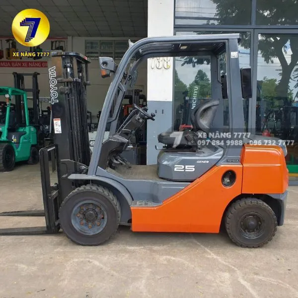 Xe Nâng Xăng 2.5 Tấn TOYOTA 02-8FGL25