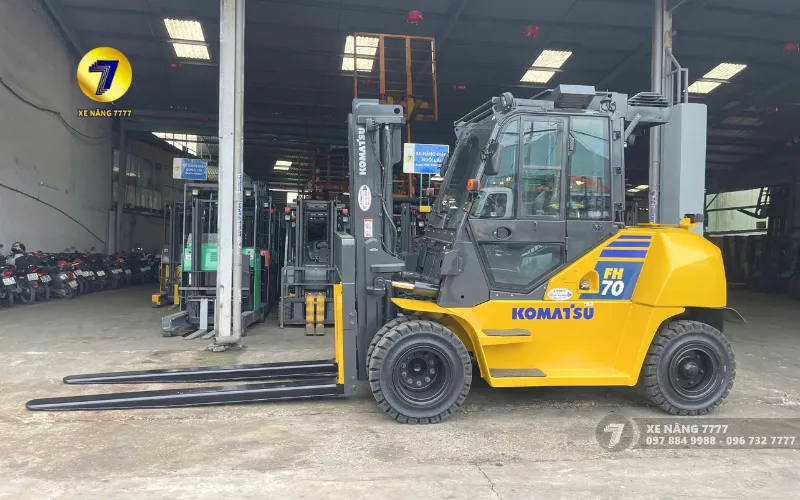 Xe Nâng Dầu 7 Tấn KOMATSU FH70-2
