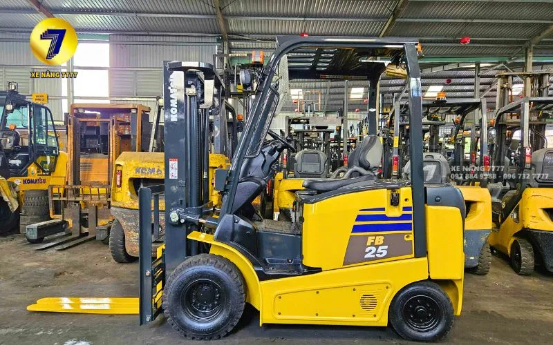 Mua xe nâng điện ngồi, liên hệ ngay Xe Nâng 7777