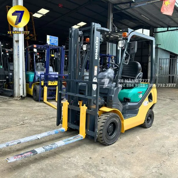 Xe Nâng Dầu 1.8 Tấn KOMATSU FD18C-20