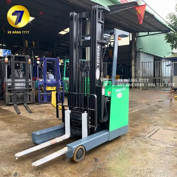 Xe Nâng Điện Đứng Lái 1.8 Tấn TOYOTA 7FBRS18