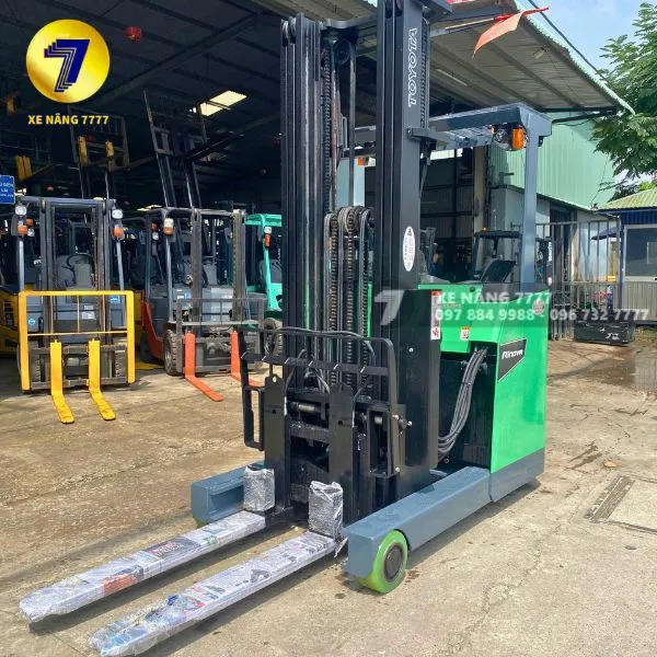 Xe Nâng Điện Đứng Lái 2.5 Tấn TOYOTA 8FBRS25