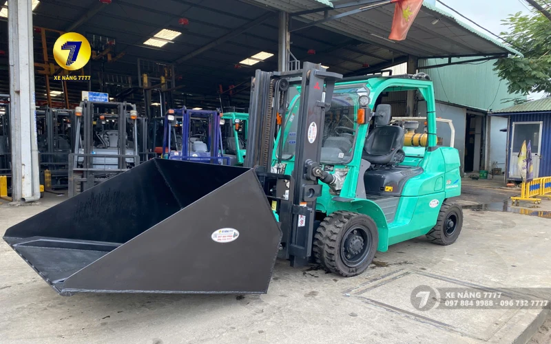 Xe nâng dầu MITSUBISHI FDE35NT