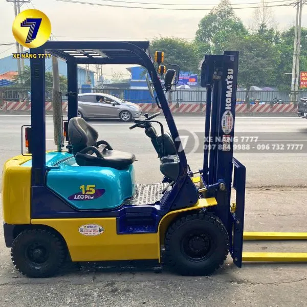 Xe Nâng Dầu 1.5 Tấn KOMATSU FD15T-16