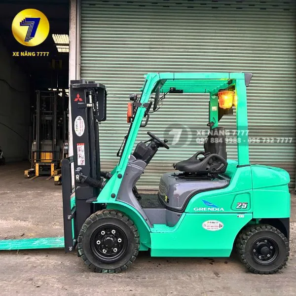 Xe Nâng Dầu 2.5 Tấn MITSUBISHI FDE25T