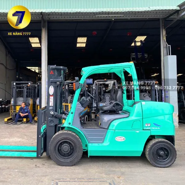 Xe Nâng Dầu 4 Tấn MITSUBISHI FDE40NT