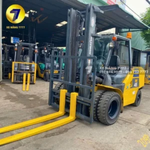 Xe Nâng Dầu 4.5 Tấn KOMATSU FH45-2