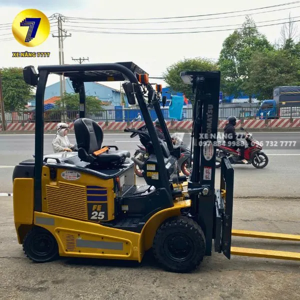 Xe Nâng Điện Ngồi Lái 2.5 Tấn KOMATSU FE25-1