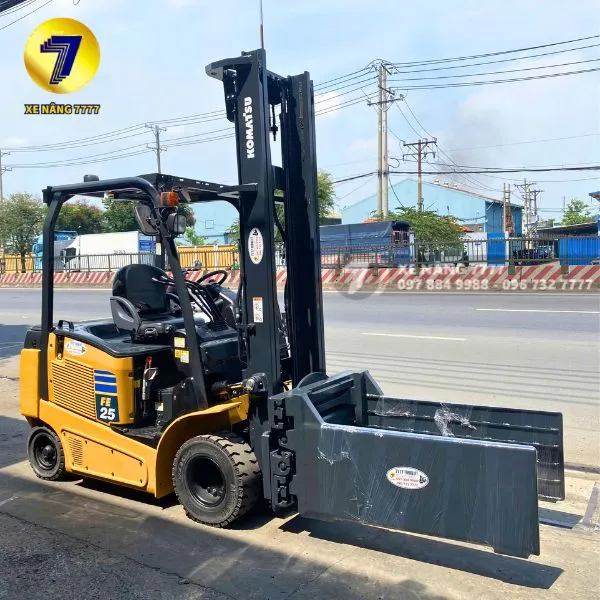 xe-nang-dien-ngoi-lai-2-5-tan-komatsu-fe25-1-6-2.webp