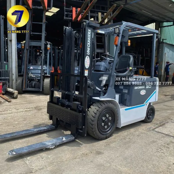 Xe Nâng Điện Ngồi Lái 3 Tấn UNICARRIERS FB30-8