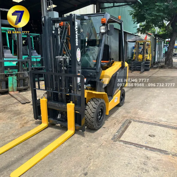 Xe Nâng Điện Ngồi Lái 2.5 Tấn KOMATSU FE25-2